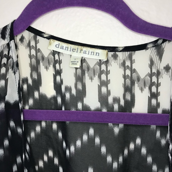 Daniel Rainn Kimono/ Sheer Cardigan - Picture 3 of 5